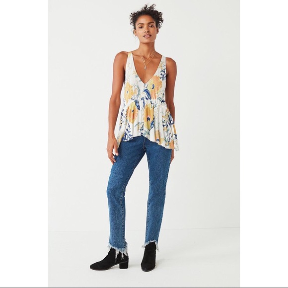 UO Kimchi Blue Celestial Dreams Tank Top - Picture 2 of 7